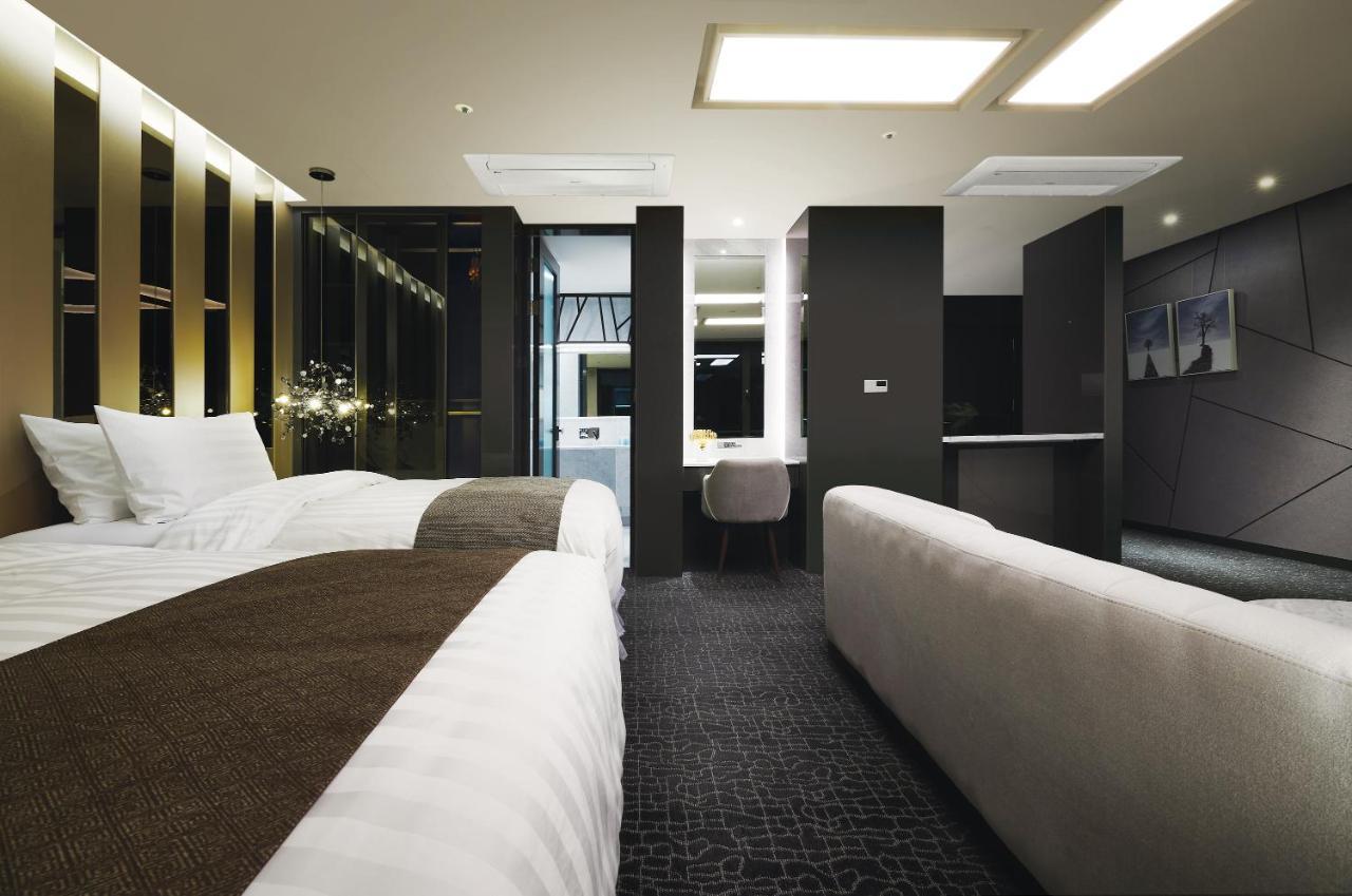 Jeongseon Intoraon Hotel Buitenkant foto
