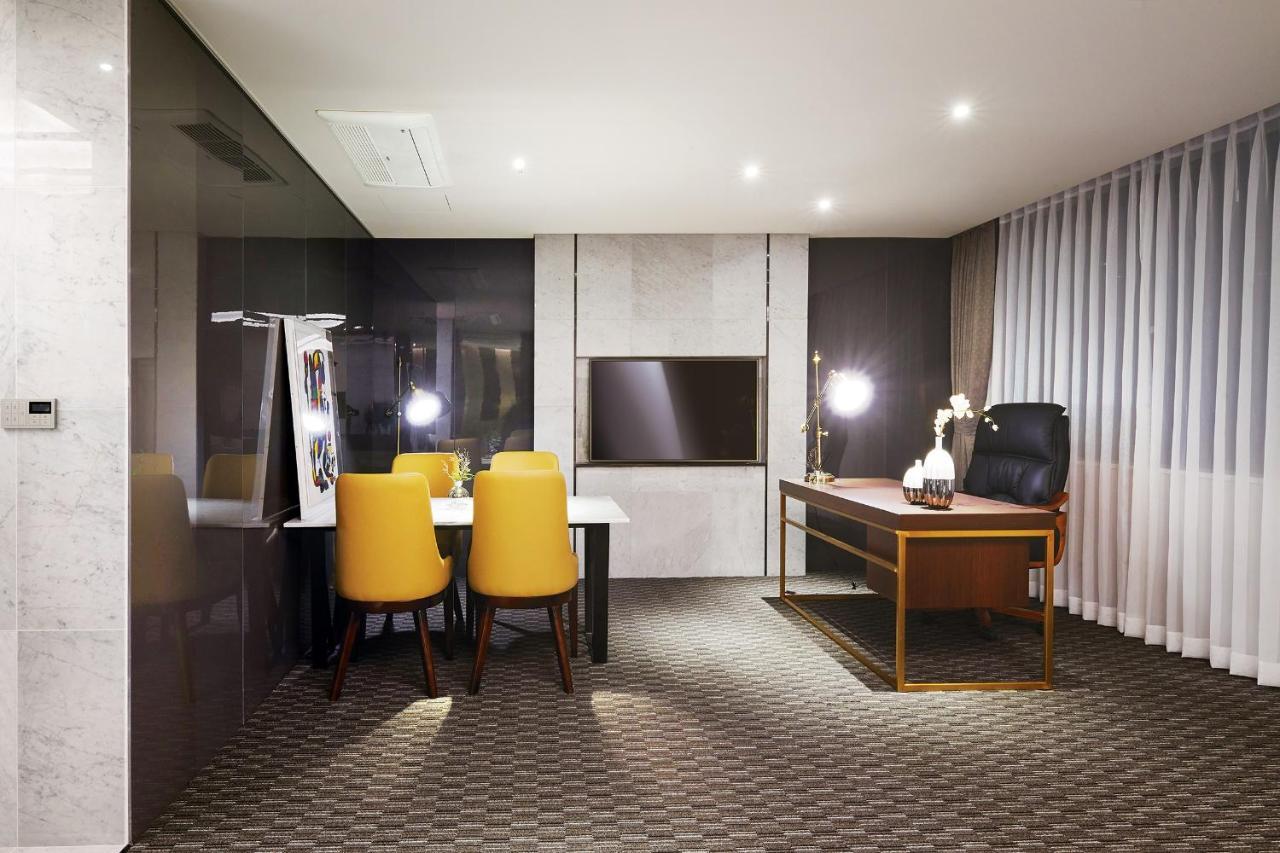 Jeongseon Intoraon Hotel Buitenkant foto