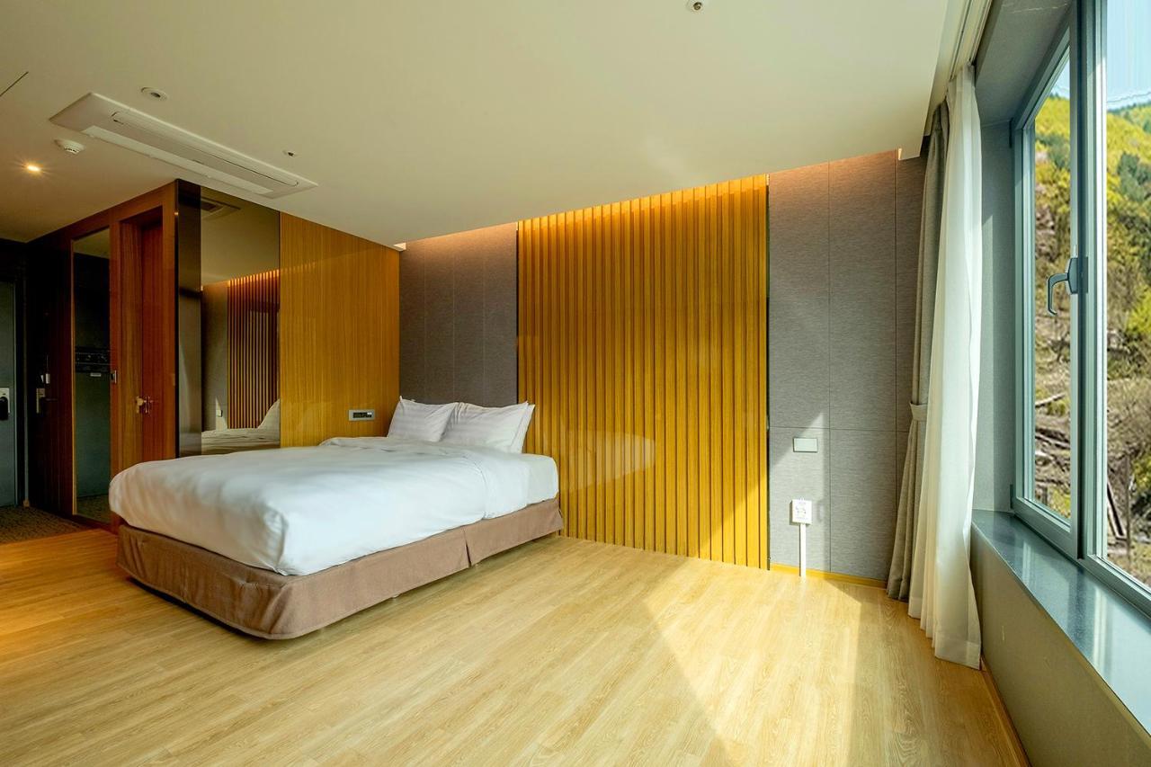 Jeongseon Intoraon Hotel Buitenkant foto